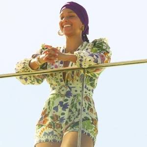Alicia Keys usa look de marca brasileira no Rio de Janeiro