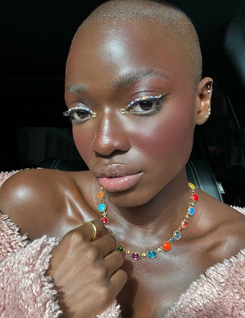 SouKeyna Diouf - maquiagem com pedrinhas - maquiagem com pedrinhas - maquiagem com pedrinhas - maquiagem com pedrinhas - https://stealthelook.com.br