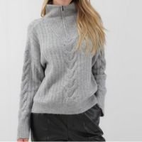 Suéter feminino de tricot com zíper cinza | AK by Riachuelo