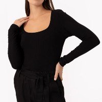 blusa de viscose decote quadrado manga longa preto