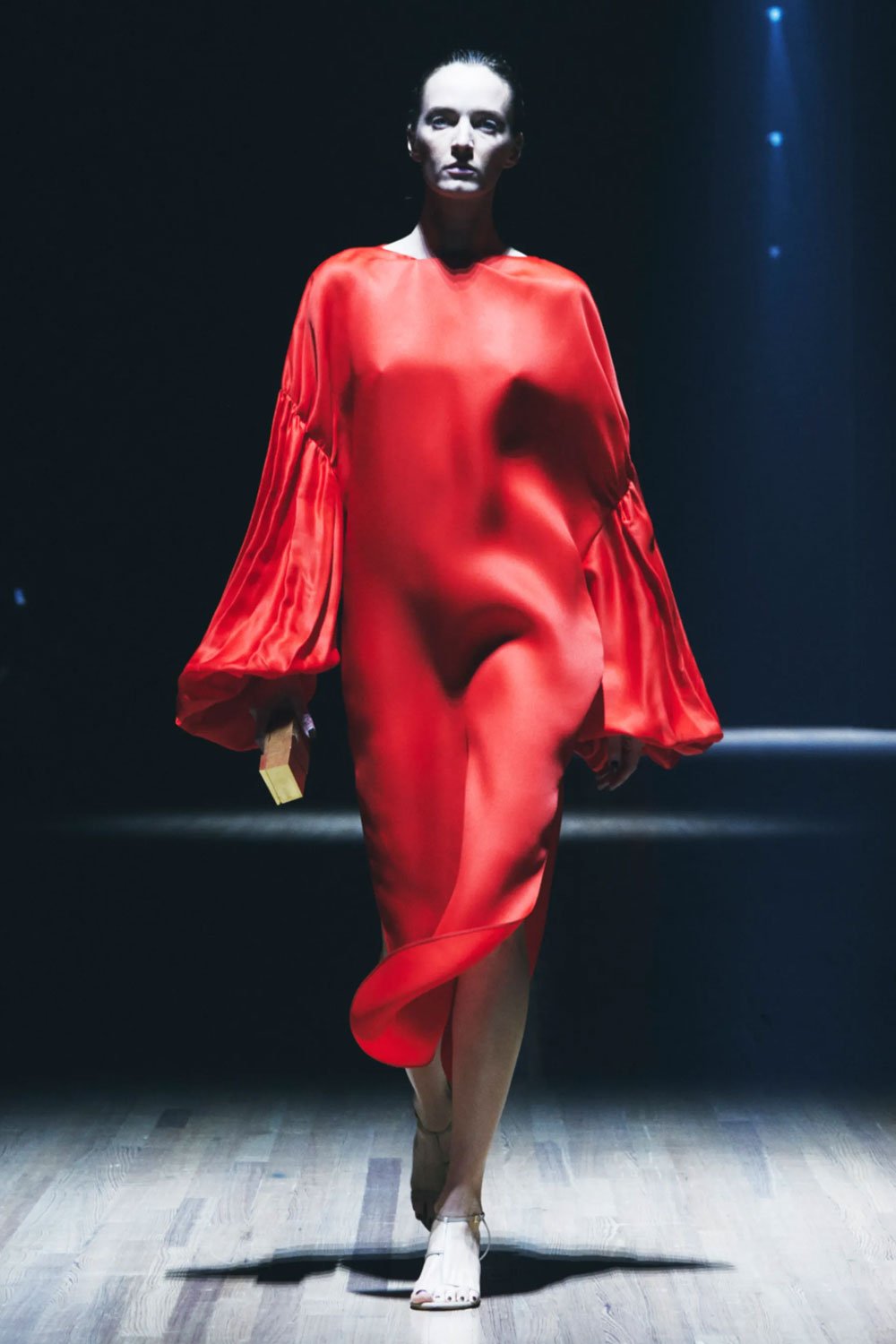 Khaite - Vestido vermelho - Vestido vermelho - Verão - NYFW - https://stealthelook.com.br