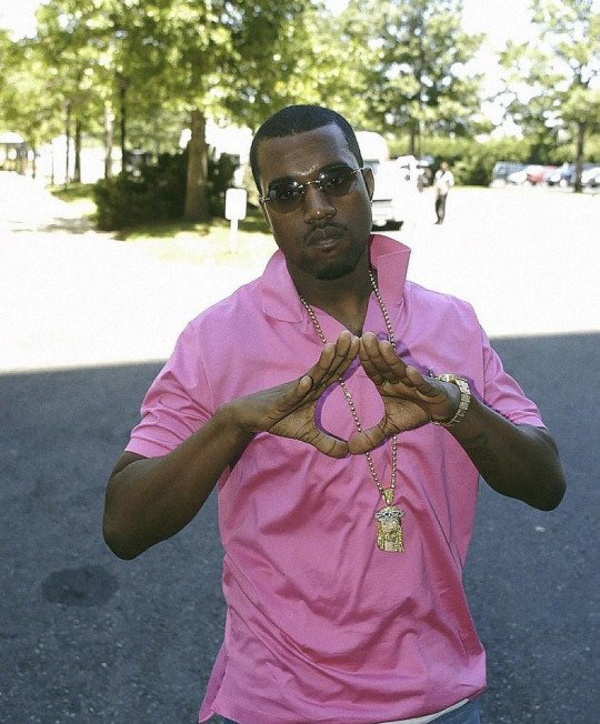 Kanye West - hip hop - dia do hip hop - moda - cultura negra - https://stealthelook.com.br