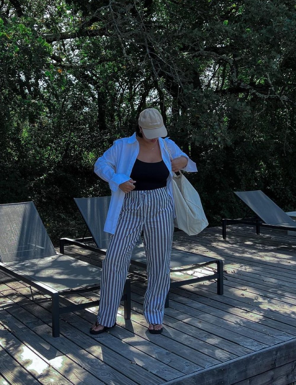 Grace Surguy  - calça e regata - listras tendência - verão - street style - https://stealthelook.com.br