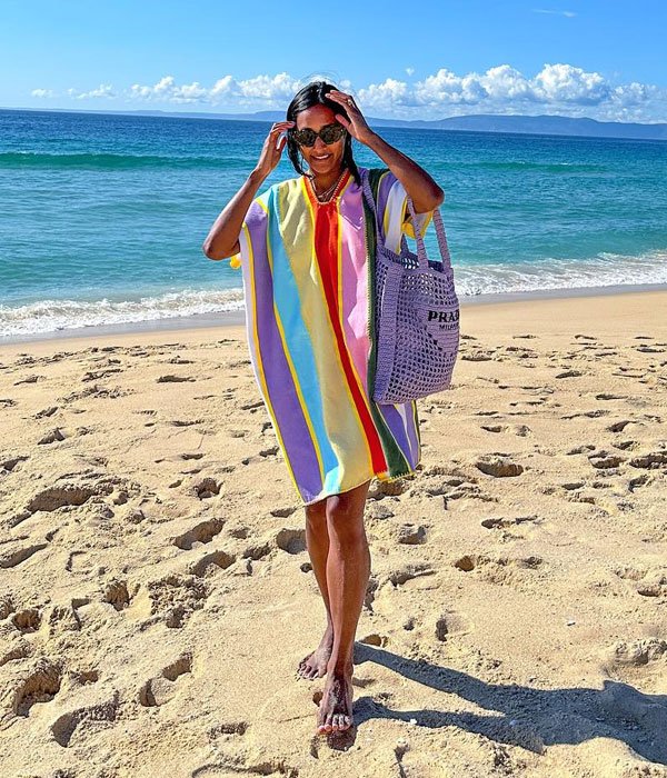 Zeena Shah - tendências moda praia 2024 - tendências moda praia 2024 - Verão - Reino Unido - https://stealthelook.com.br