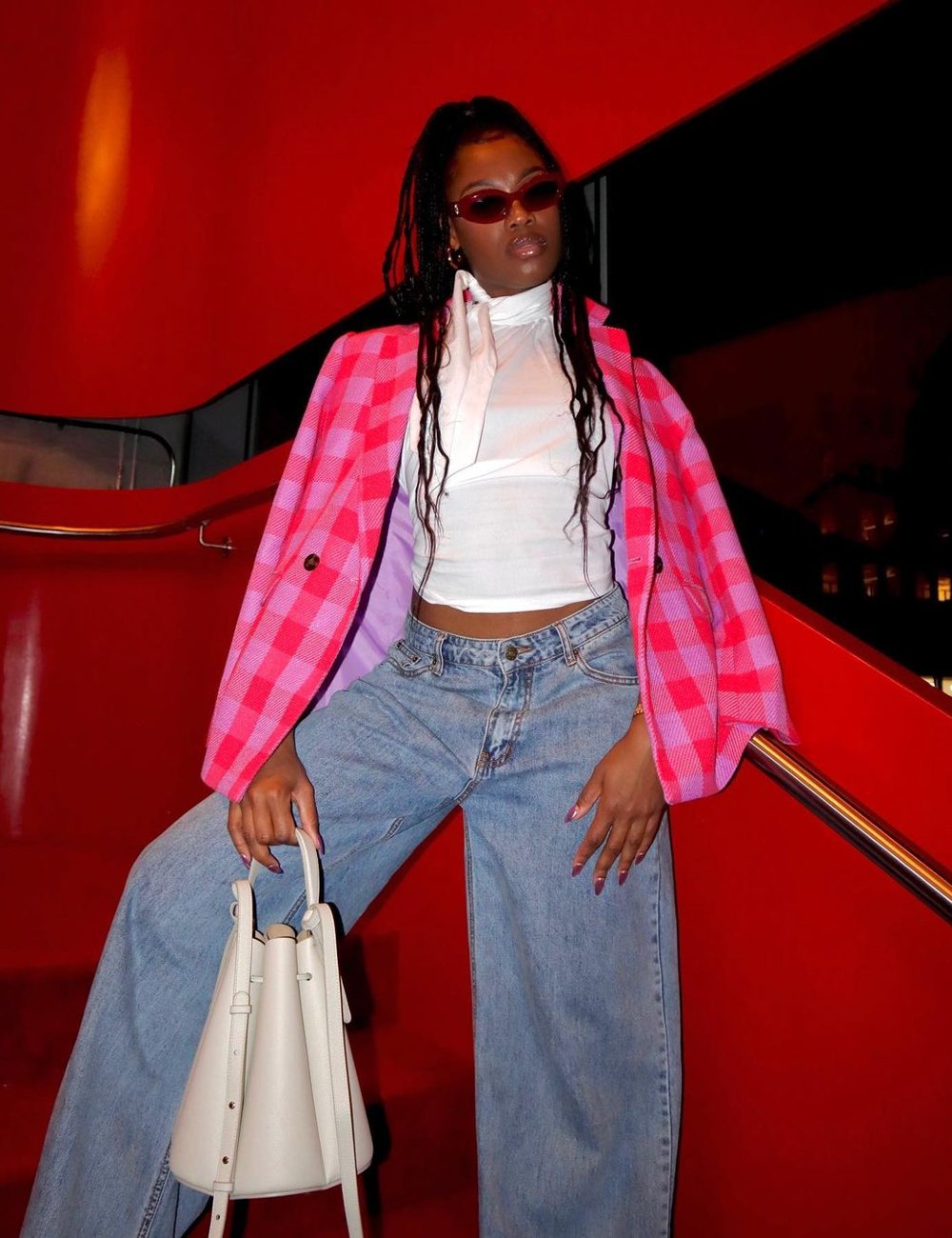 Pierrah - blazer e calça - looks com calça jeans e blazer - verão - street style - https://stealthelook.com.br
