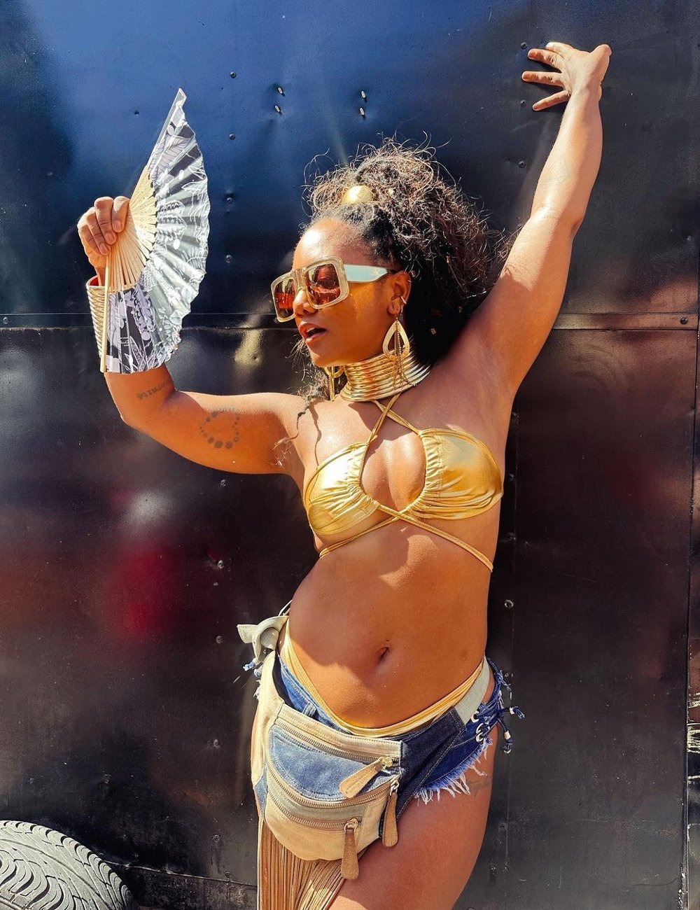 Luiza Brasil - carnaval - bloquinhos em São Paulo - verão - blocos de rua - https://stealthelook.com.br