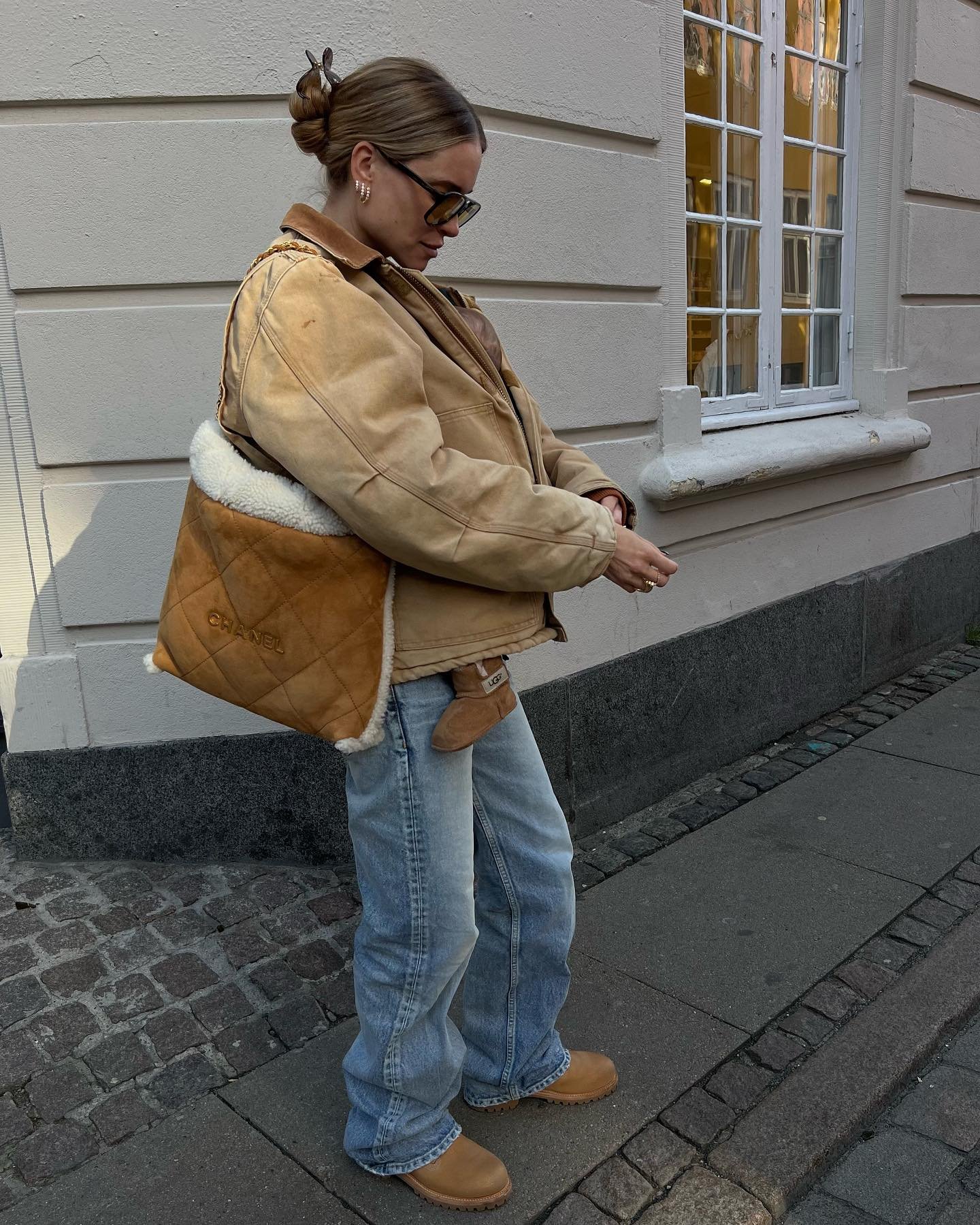 Pernille Teisbaek - bota UGG - sapato polêmico - Inverno - Copenhagen - https://stealthelook.com.br