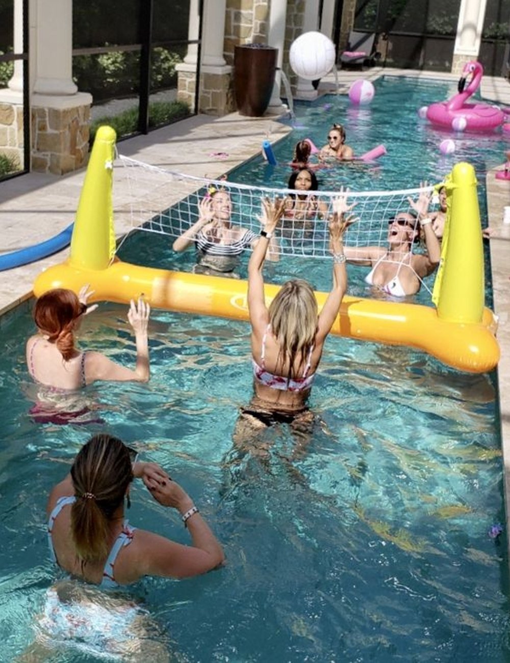 Pool party - festa - decor - verão - piscina - https://stealthelook.com.br