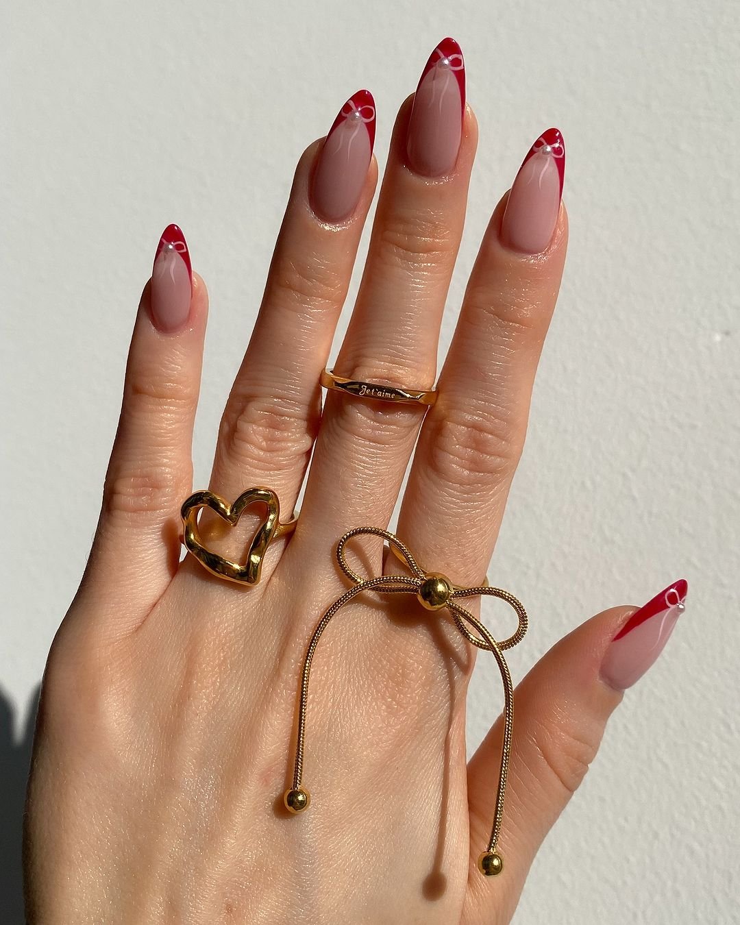 Chvker Jewelry - unhas=laços - tendências de unhas 2024 - verão - brasil - https://stealthelook.com.br