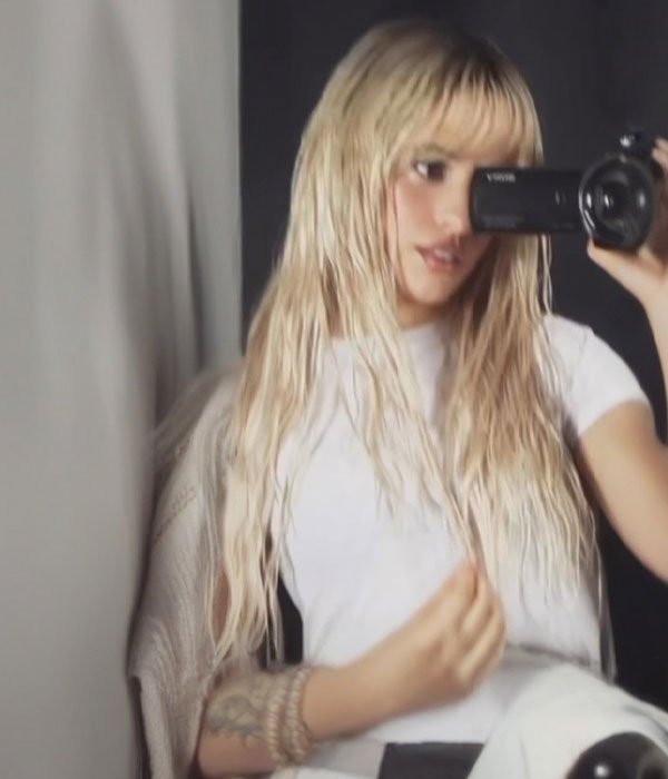 Camila Cabello - cuidar do cabelo loiro - cuidar do cabelo loiro - Verão - Los Angeles - https://stealthelook.com.br