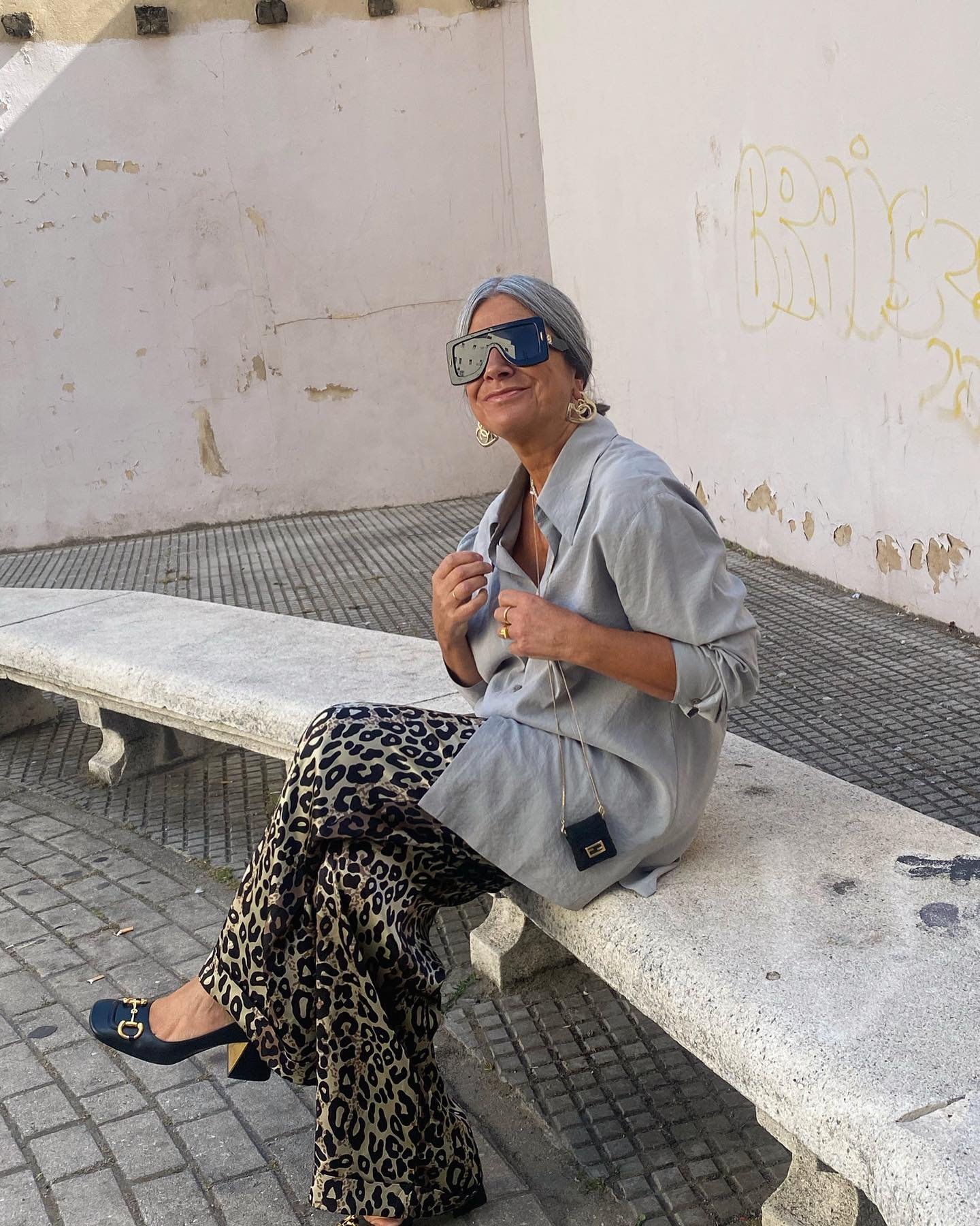Teresa Flórez - calça de oncinha - calça de oncinha - Verão - Espanha - https://stealthelook.com.br