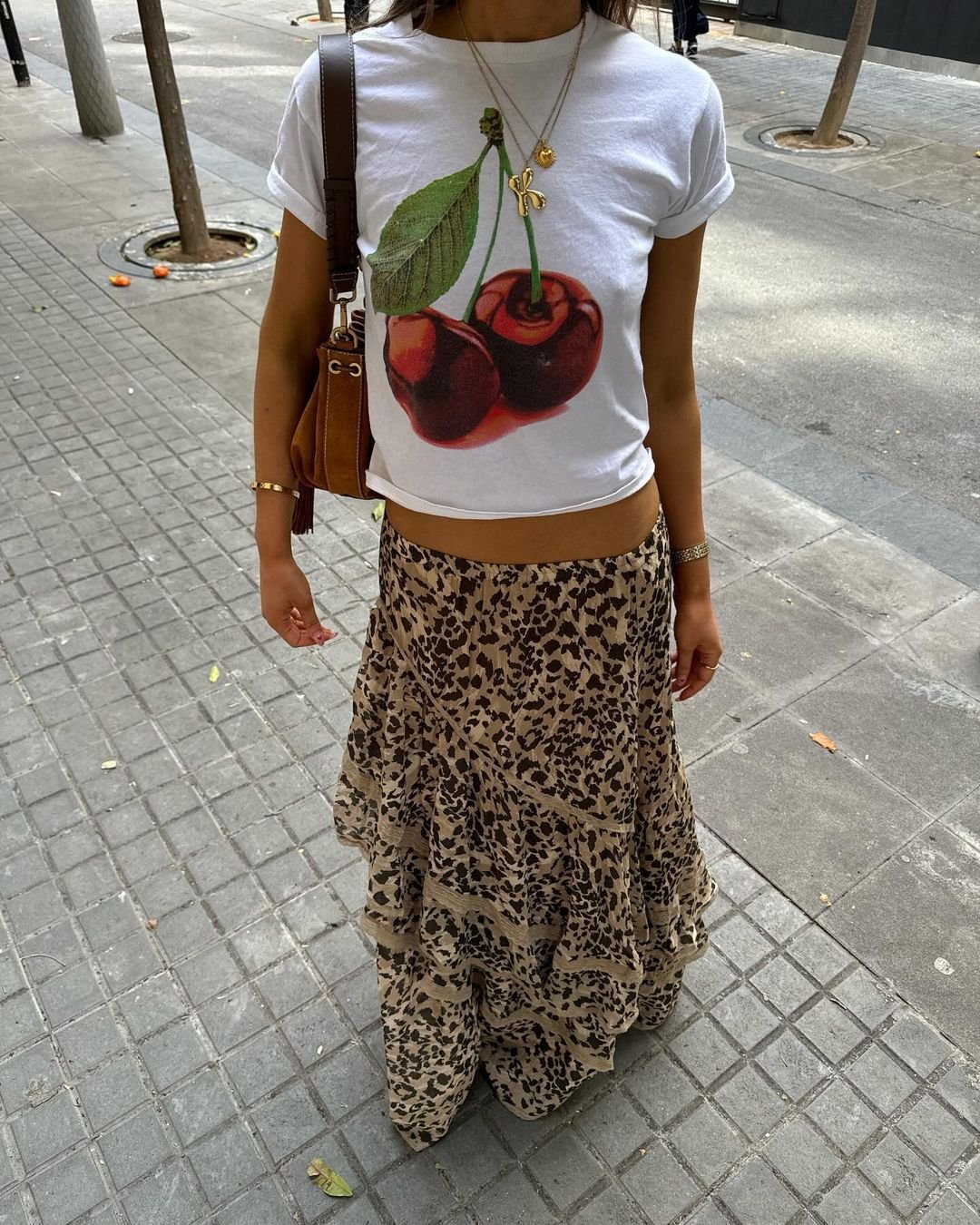 Kezia Cook - camiseta de cereja - camiseta de cereja - Verão - Madrid - https://stealthelook.com.br