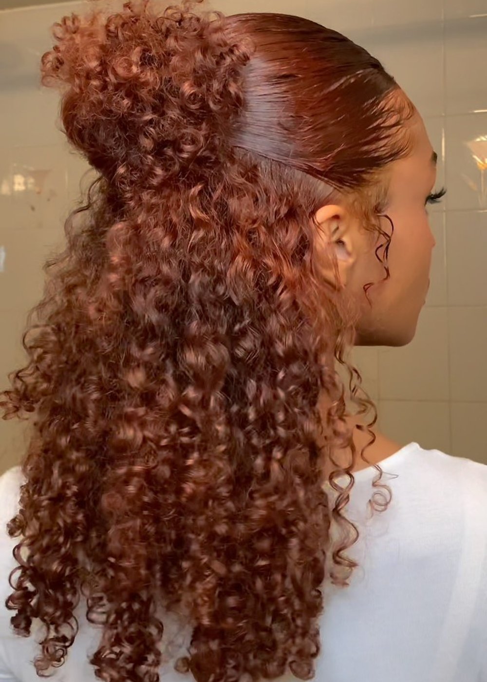 Mai-laya Zuri - cabelo - penteados simples para cabelo cacheado - cachos - dias - https://stealthelook.com.br
