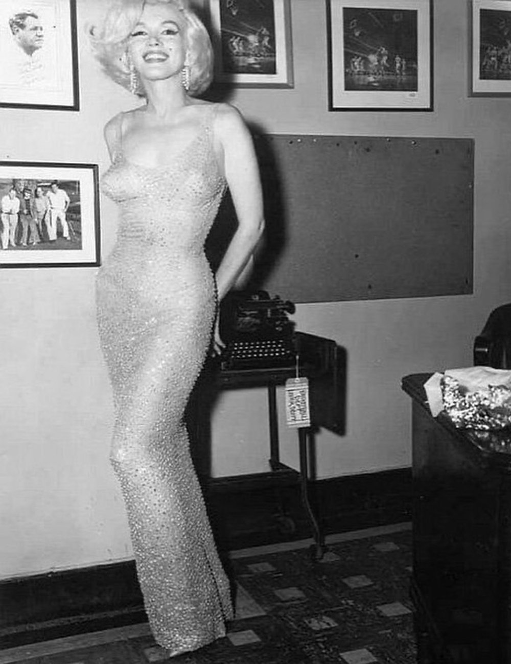 Bob Mackie - Marilyn Monroe - moda - história - vestido - https://stealthelook.com.br