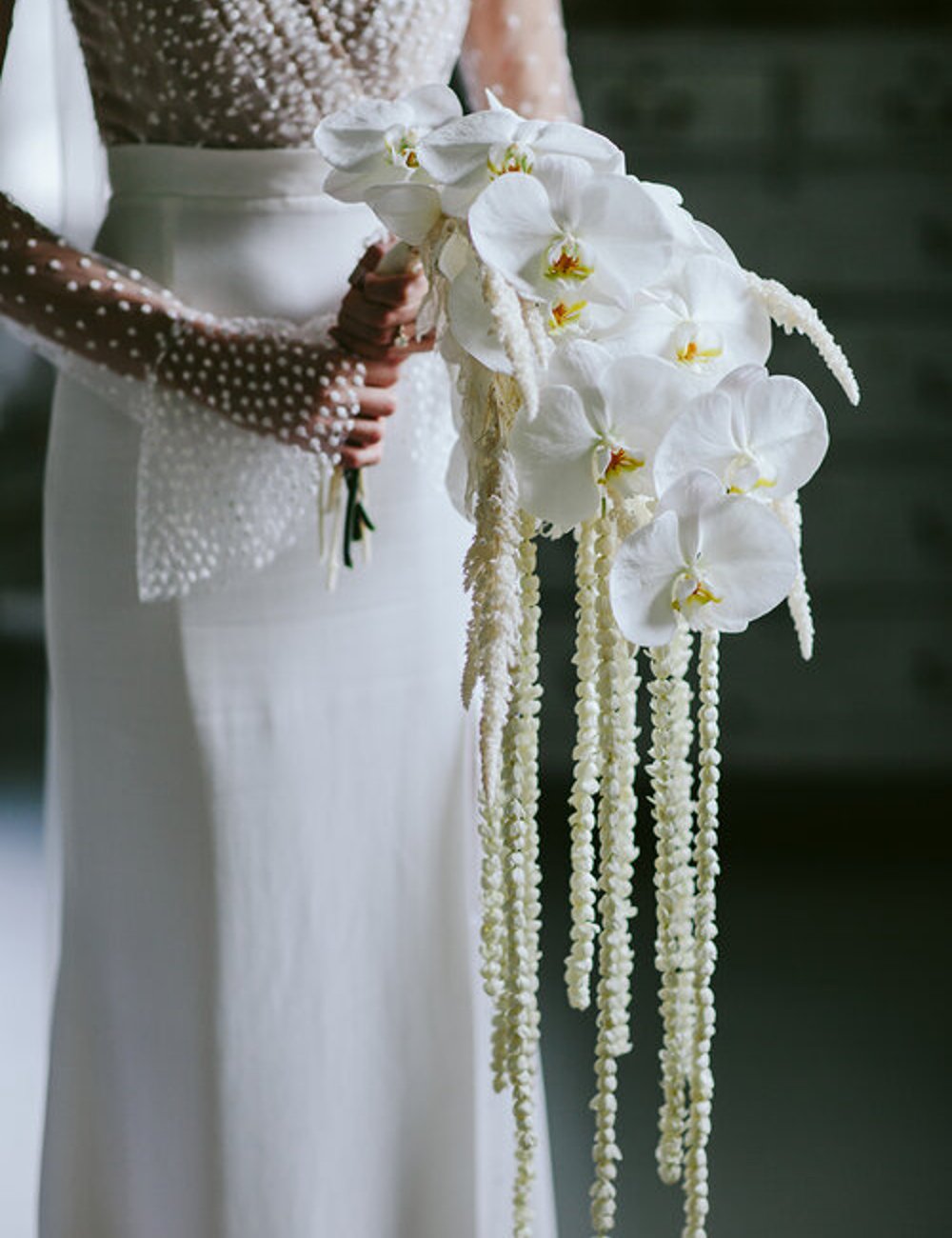Buquê cascata - flores - buquê de noiva branco - casamento - noiva - https://stealthelook.com.br