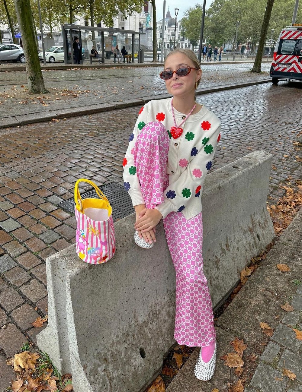 Anaïs Van Oekel - estilo - gêmeos - signo - moda - https://stealthelook.com.br