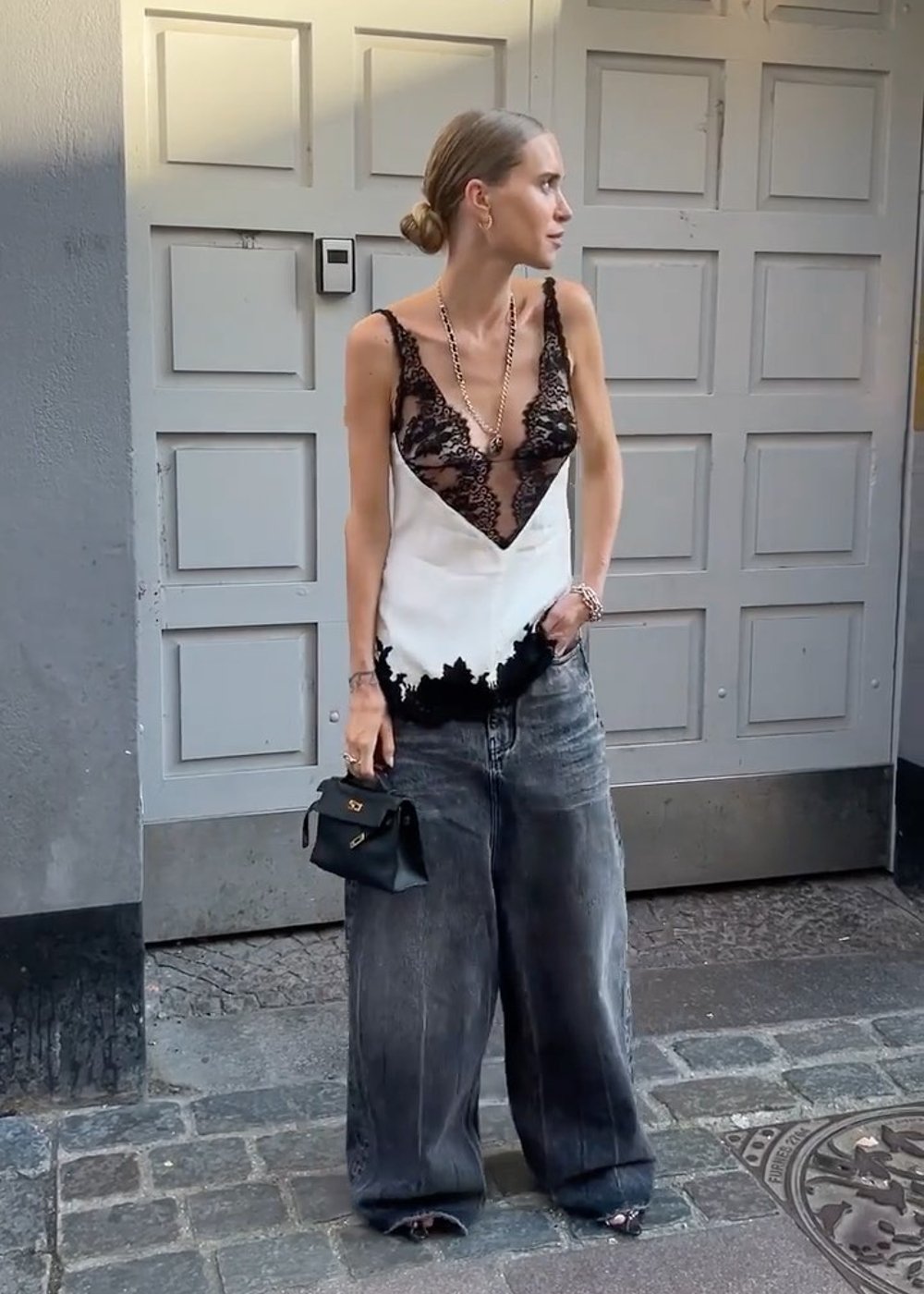 Pernille Teisbaek - looks com renda - renda - tendência - street style - https://stealthelook.com.br