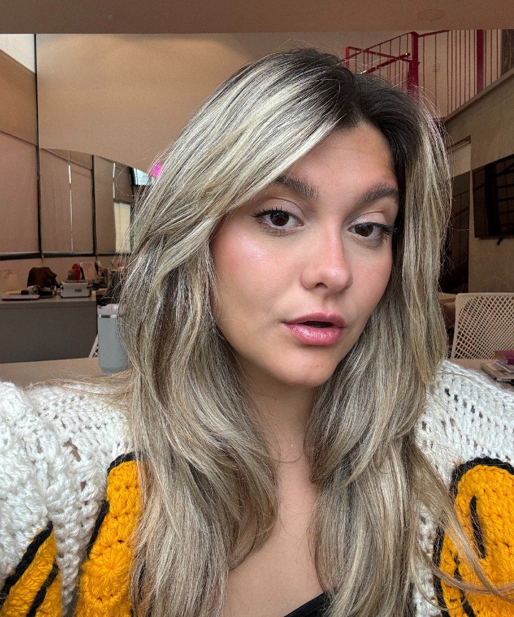 Leticia Moschion - make - iluminador cremoso - inverno - brasil - https://stealthelook.com.br