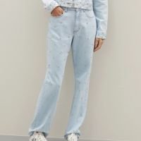 Calça Reta Jeans com Rebite