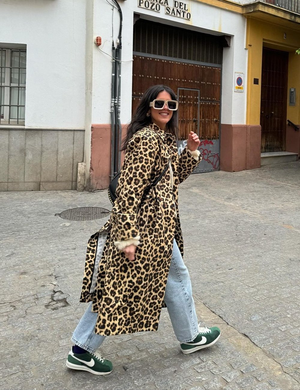 Mariola Valdivia - Nike Cortez - tênis - look - street style - https://stealthelook.com.br