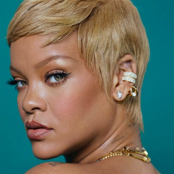 Fenty hair: Rihanna anuncia nova marca de produtos capilares