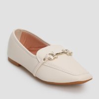 Mocassim feminino bico fino com bridão branco