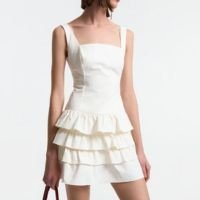 Vestido Curto Em Tricoline Com Babados Na Saia Off White