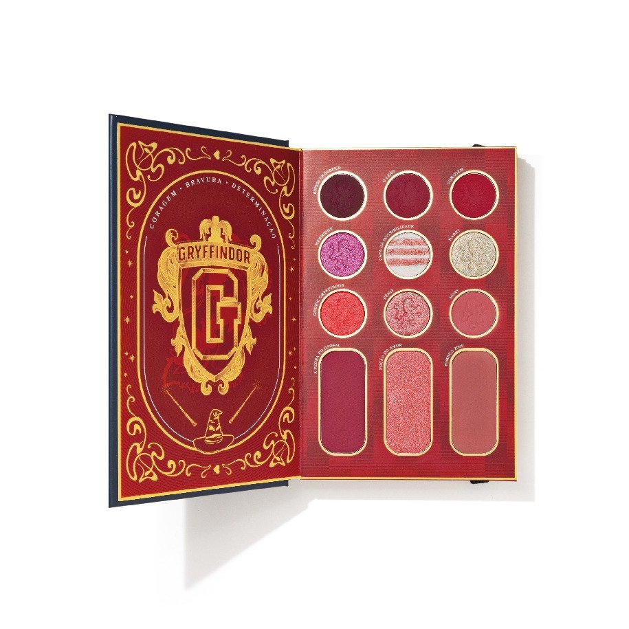 Paleta de sombras inspirada em Gryffindor, popular entre os fãs de Harry Potter. Cores vibrantes e brilhantes, perfeita para compor looks ousados e criativos. Embalagem imita livro, alinhada às tendências de maquiagens temáticas e colecionáveis. maquiagem do Harry Potter.