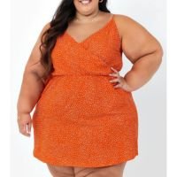 Marguerite - Vestido Poá Laranja Transpassado Plus Size