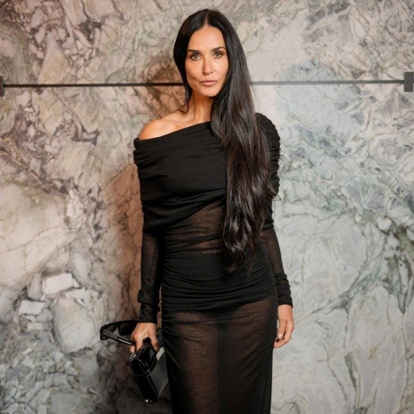 Esses looks da Demi Moore são muito bons para não serem copiados