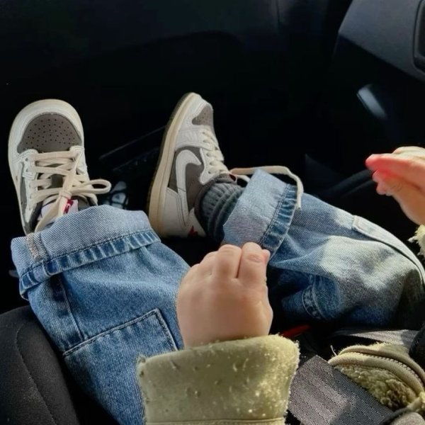 Cadeirinha de carro fixa x Bebê Conforto: qual a diferença e como escolher?