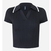 Blusa Polo em Tricô com Acabamento Contrastante Preto