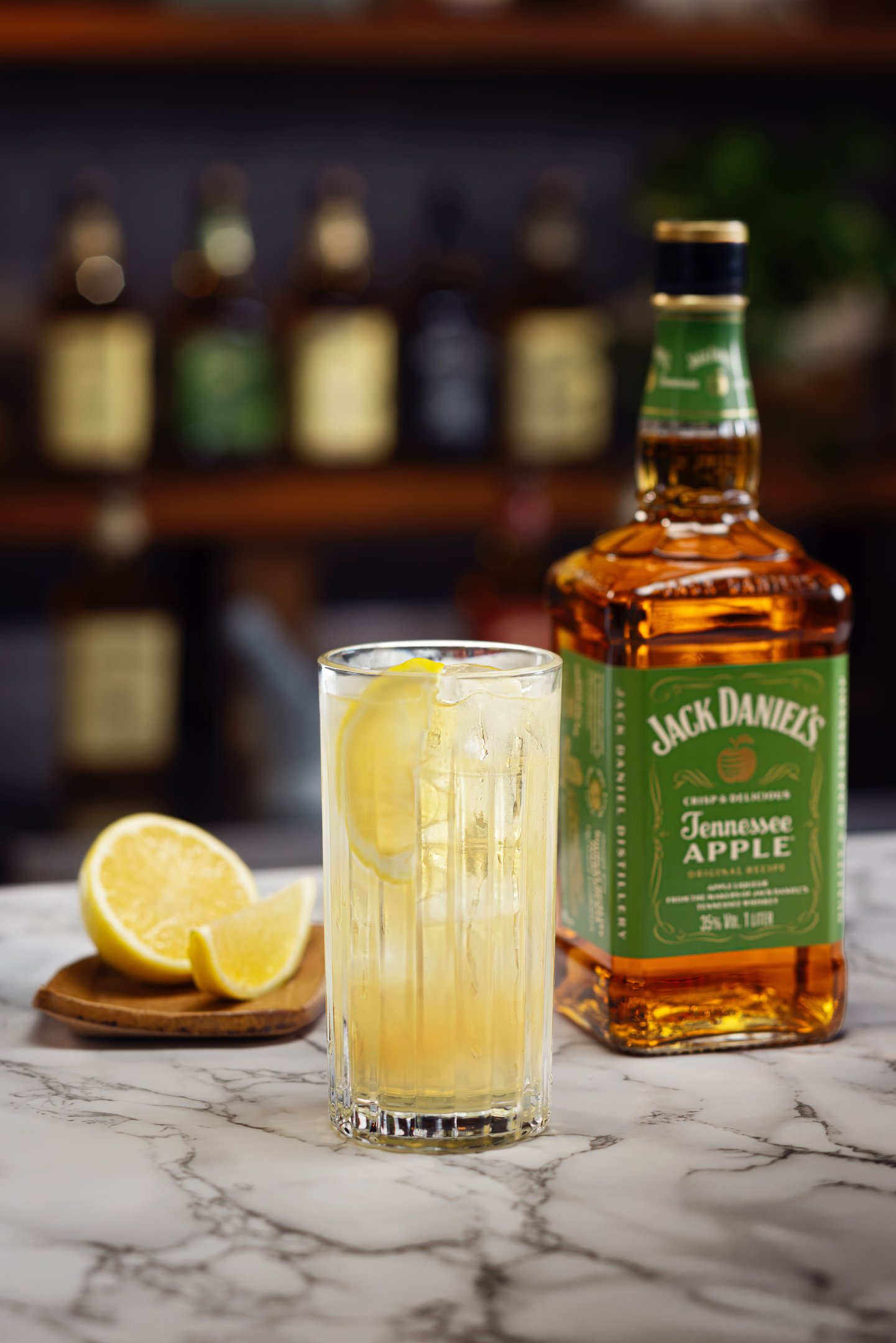 Drinks com Whiskey: Jack Apple & Lemonade