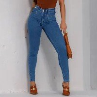 Calça jeans skinny feminina cintura média detalhe de corrente - CONSCIÊNCIA