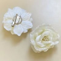 Presilha Flor Champagne para Cabelo - Pistache Acessórios