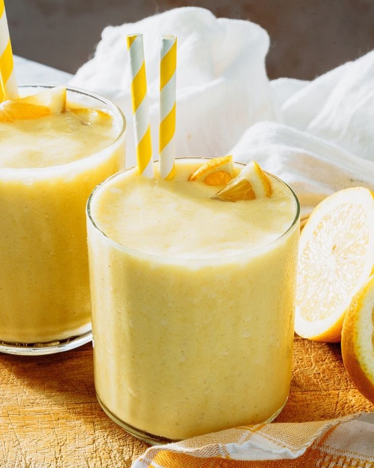 bebidas de verão feita de limão super refrescante