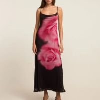 Vestido New Midi em Tule com Estampa de Flor Preto/Vermelho