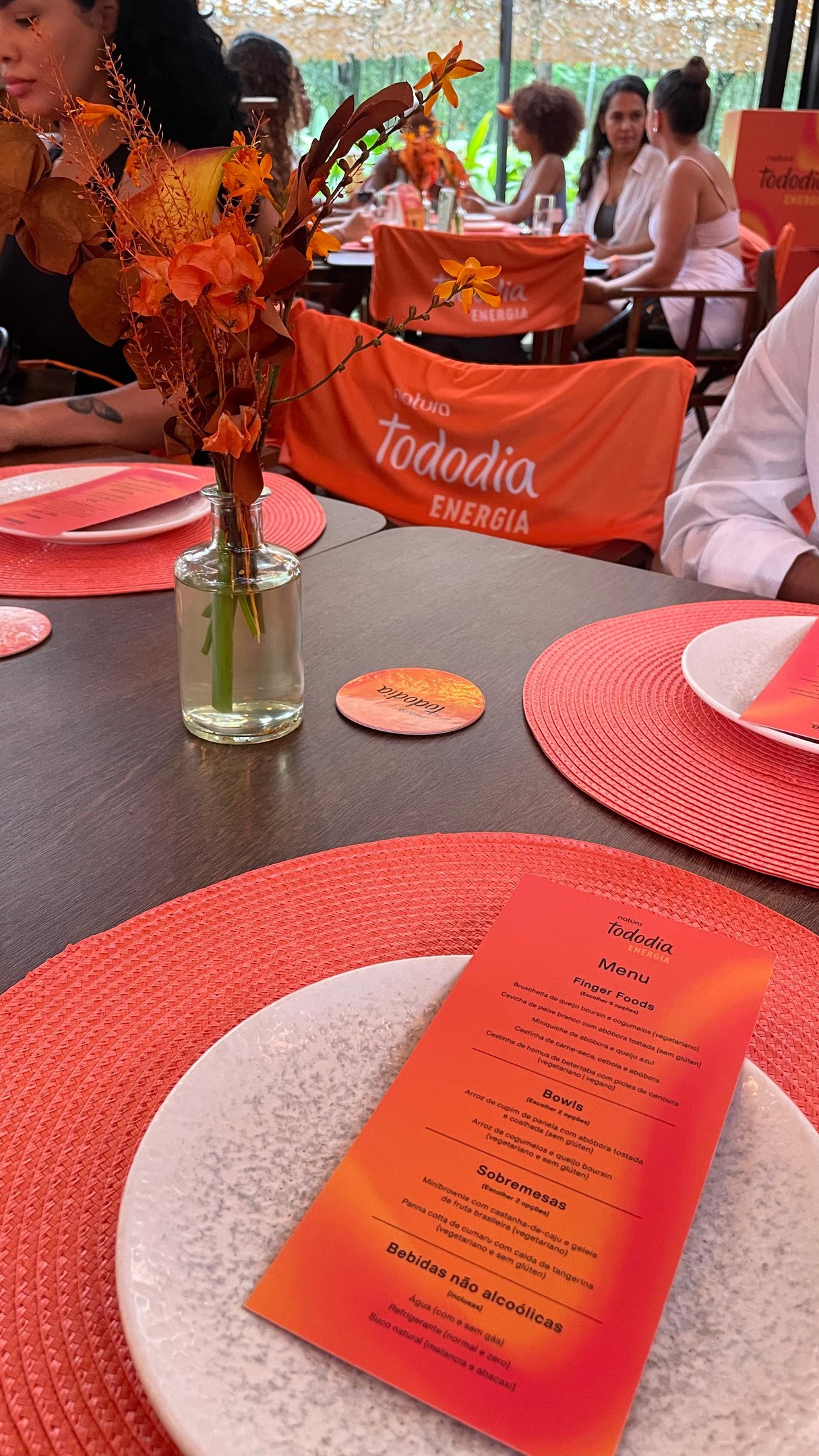 Evento de lançamento da linha Natura Tododia Energia - brunch