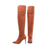 Bota Feminina Over Bico Fino Cano Longo Salto Alto Caramelo Torricella