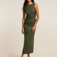 Vestido Longo em Microfibra com Franzido Lateral Verde
