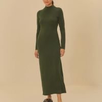 Vestido Golinha Decote Costas Crepe