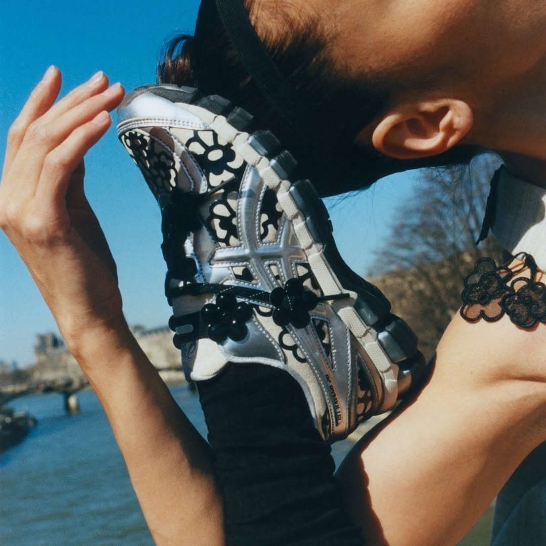 Cecilie Bahnsen e ASICS lançam nova collab: GEL-KAYANO™ 20 chega