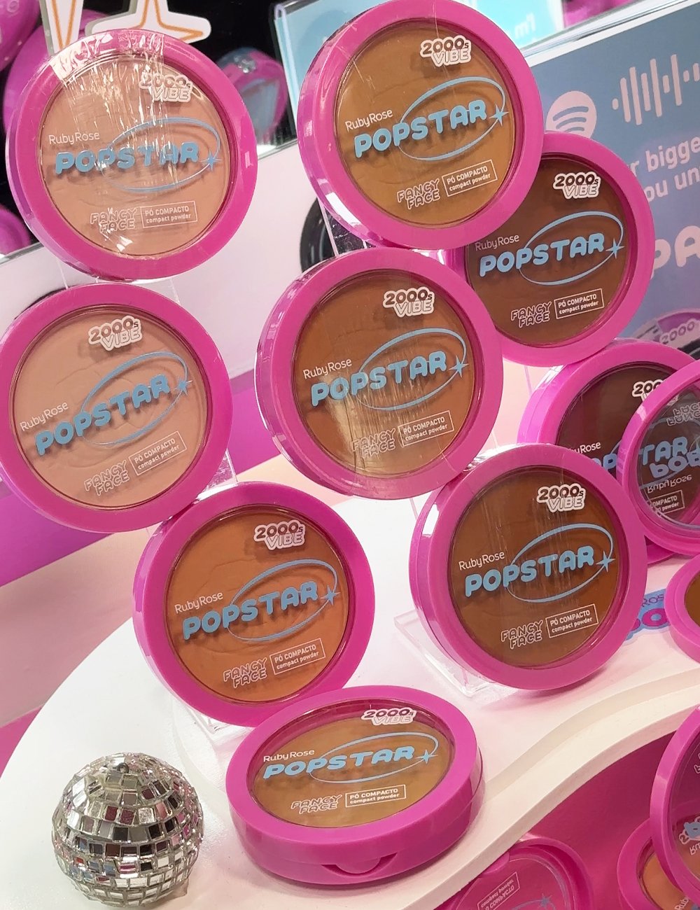 Coleção Popstar por Ruby Rose