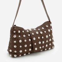 Bolsa Baguete Média em PU com Lapela Frontal e Aplicação de Studs Frontais