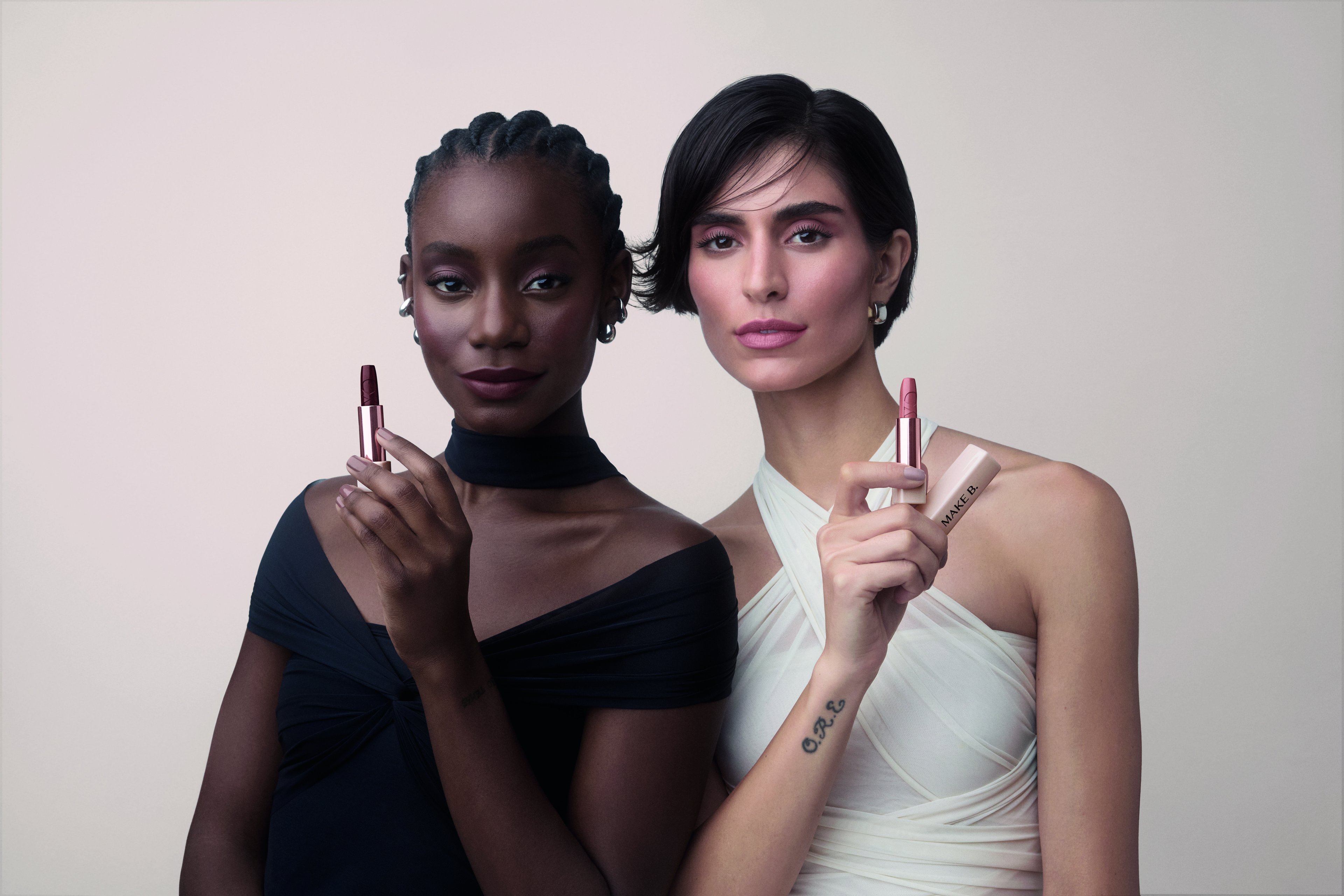 modelos usando produtos lançamento de make b urban ballet, tendência de beleza