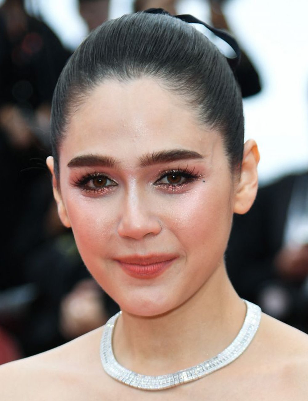 Araya Hargate posa no tapete vermelho do Festival de Cannes 2025