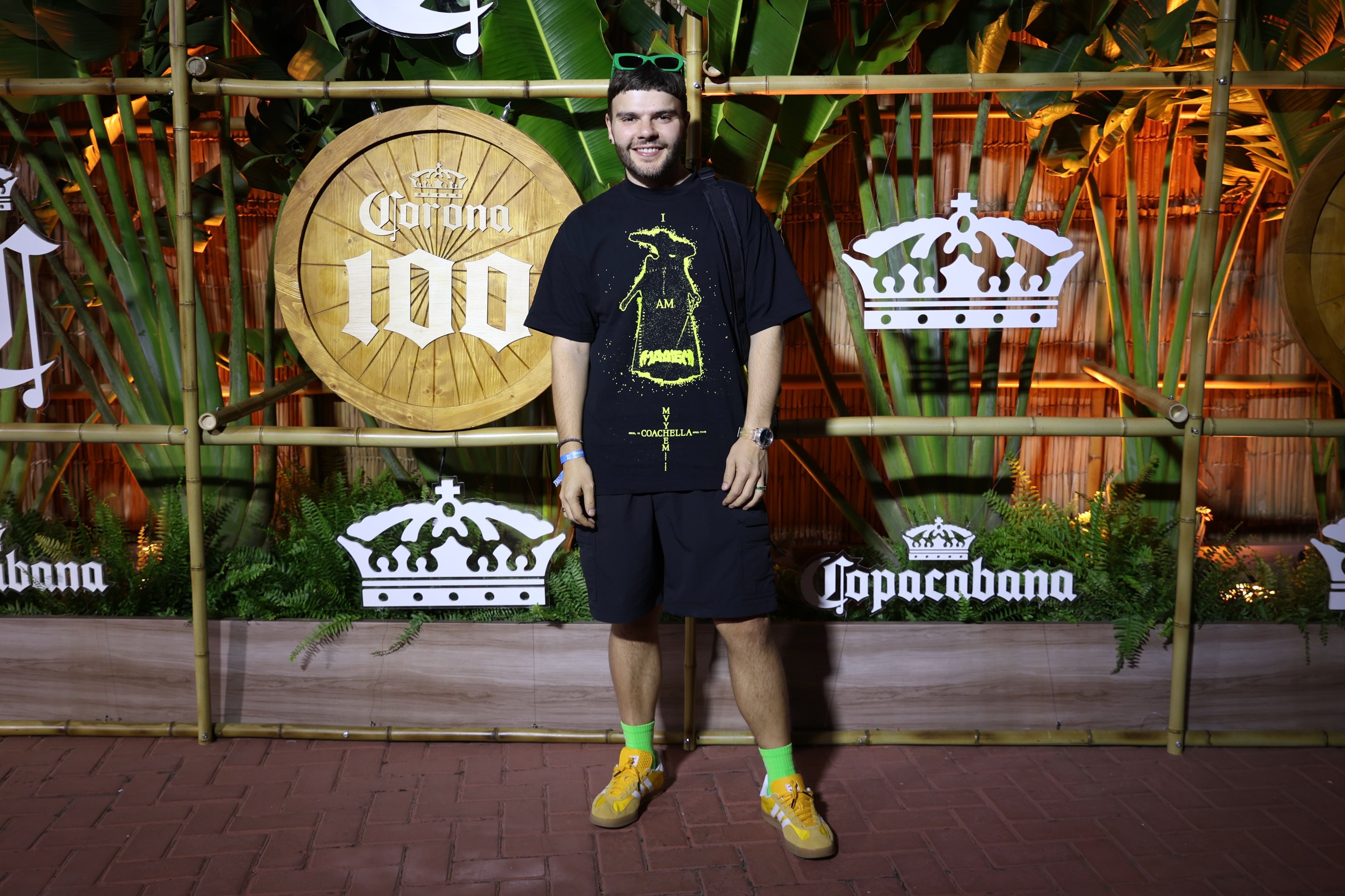 os looks dos little monsters em Copacabana
