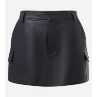 Short Saia Curto em PU com Bolso Cargo Preto