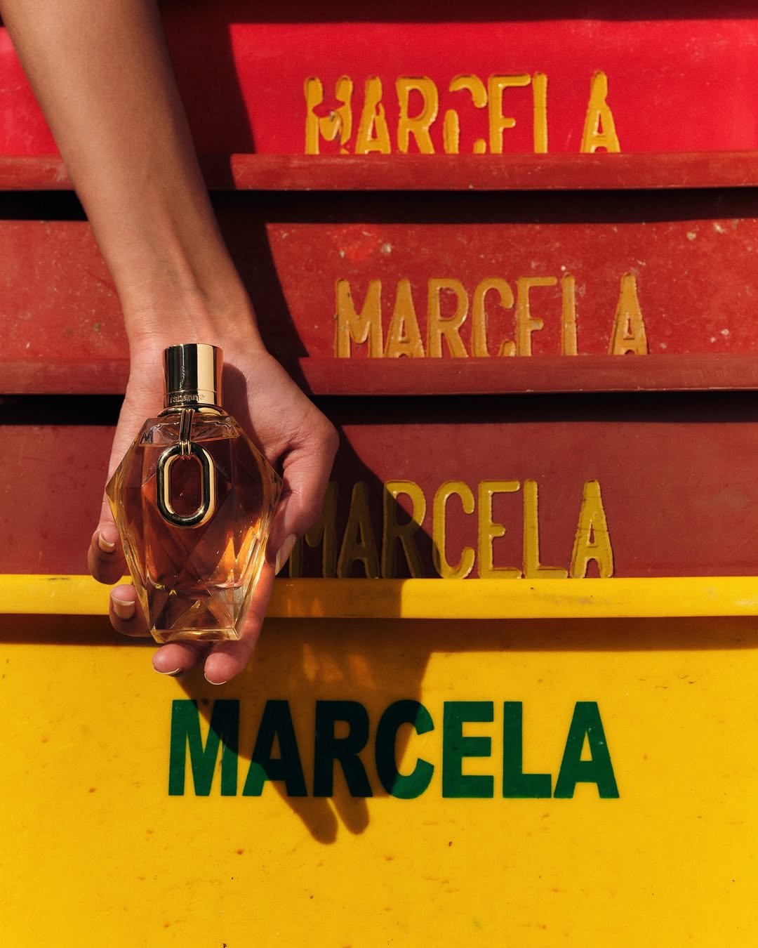 divulgação de Million Gold for Her Pure Jasmine, perfume feminino marcante