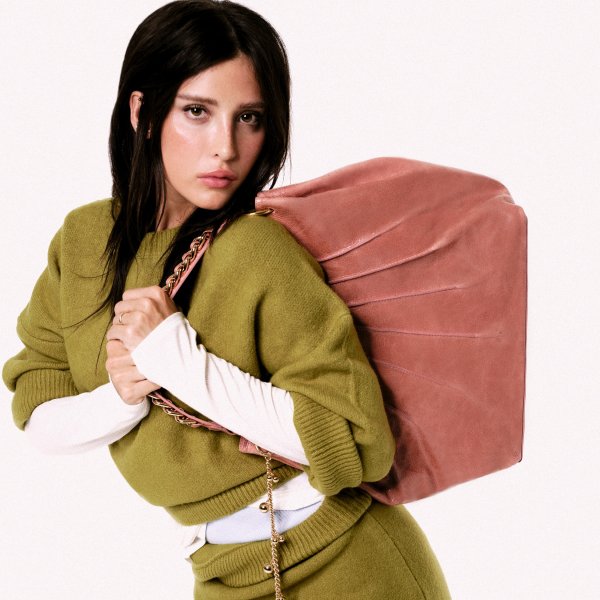 Love Rush: Arezzo lança coleção com Lívia Nunes